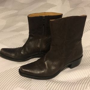 Italian leather boots 7.5 booties leather booties